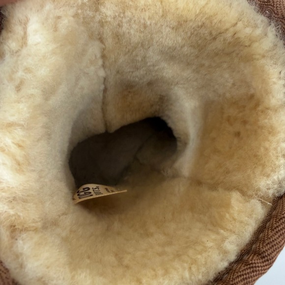 Jumbo UGG Boots Australia Classic Chestnut Suede Sheepskin Lined Size 12 Cozy - Picture 8 of 14